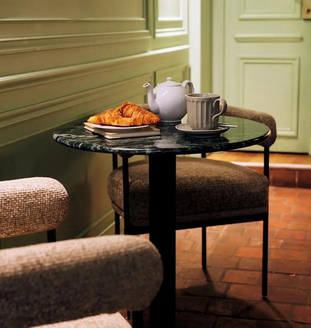Hotel De Fleurie Paris
